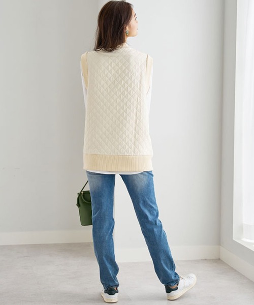 BELLUNA（ベルーナ）の「キルティング素材Ｖネックデザインベスト（ベスト・レディース・カーキ/ブラック/アイボリー・X-LARGE/MEDIUM/LARGE）」の5枚目の写真