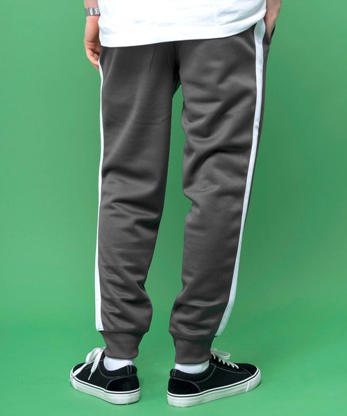 FILA(フィラ)の「FILA フィラ ブランド ロゴ刺繍 サイドライン トラックパンツ ジョガーパンツ(ジャージ)(その他パンツ・メンズ・ネイビー/チャコール/ブラック・L/3L/LL/M/4L/5L)」の18枚目の写真