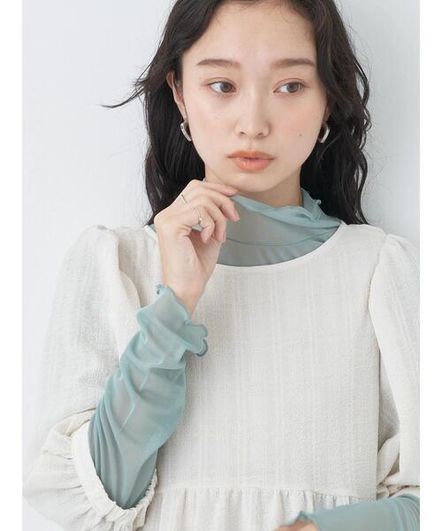 earth music&ecology（アースミュージックアンドエコロジー）の「シアーハイネックメロープルオーバー（Tシャツ/カットソー・レディース・ミント/アイボリー/ブラック/グレー・FREE）」の4枚目の写真