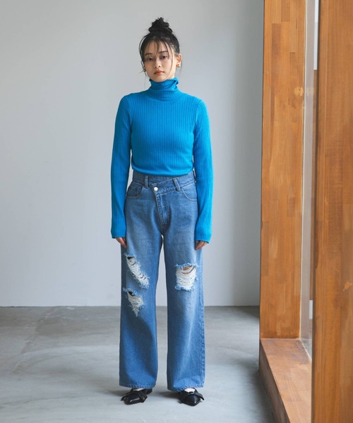 bohmal(ボマール)の「ポインテッドトゥリボンパンプス(パンプス・レディース・シルバー/ブラック・23.0cm/24.5cm/24.0cm/23.5cm)」の5枚目の写真