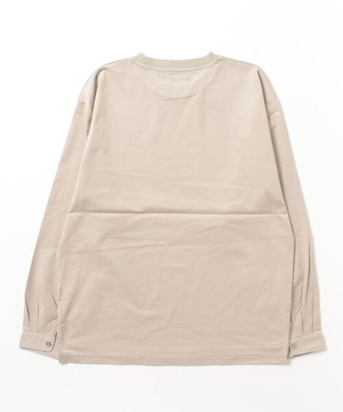 NANO universe(ナノユニバース)の「布帛ドッキングTシャツ 長袖(Tシャツ/カットソー・メンズ・カーキ/ブラック/アイボリー・M/L/S)」の4枚目の写真