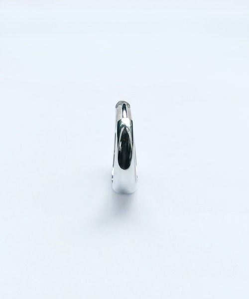 Blanche(ブランシュ)の「プレーンデザインクリッカーシルバーピアス scintiller(サンティエ)SILVER(ピアス(両耳用)・レディース・シルバー・FREE)」の2枚目の写真