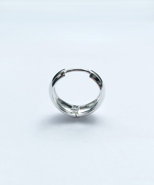 Blanche(ブランシュ)の「プレーンデザインクリッカーシルバーピアス scintiller(サンティエ)SILVER(ピアス(両耳用)・レディース・シルバー・FREE)」の3枚目の写真