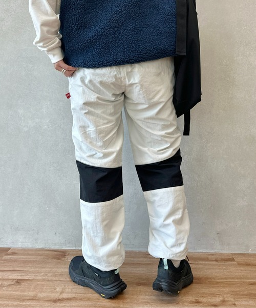 THRASHER(スラッシャー)の「ナイロンパンツ(その他パンツ・メンズ・ホワイト/グリーン/ブラック・LARGE/MEDIUM)」の9枚目の写真