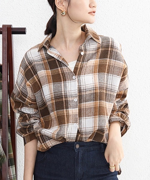 Doux Belle(ドゥーベル)の「ギンガムチェックシャツ(シャツ/ブラウス・レディース・イエロー/キャメル/ブラウン/オレンジ/ブラック/グリーン・FREE)」の22枚目の写真