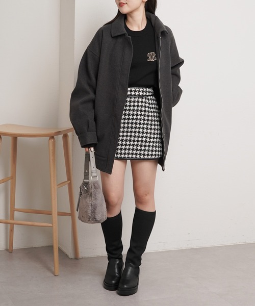 Chico（チコ）の「【新色追加】ファーラウンドショルダーバッグ（ショルダーバッグ・レディース・アイボリー/チャコールグレー/ピンク/ブルー・FREE）」の11枚目の写真