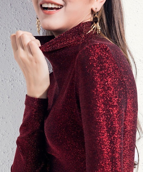 c.u.l(シーユーエル)の「ハイネックラメシアートップス culw575(Tシャツ/カットソー・レディース・レッド/ブラック/ゴールド・M/L)」の6枚目の写真