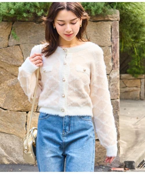 CHILLE(チル)の「モノグラムジャガードニットジャケット(カーディガン/ボレロ・レディース・アイボリー/ピンク/ブラック・FREE)」の6枚目の写真