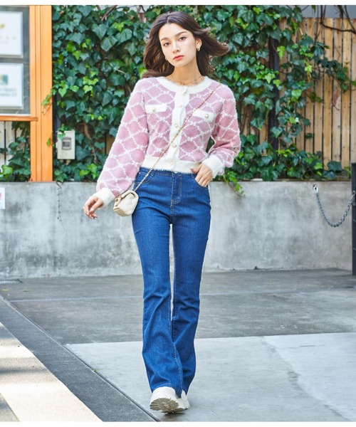 CHILLE(チル)の「モノグラムジャガードニットジャケット(カーディガン/ボレロ・レディース・アイボリー/ピンク/ブラック・FREE)」の22枚目の写真