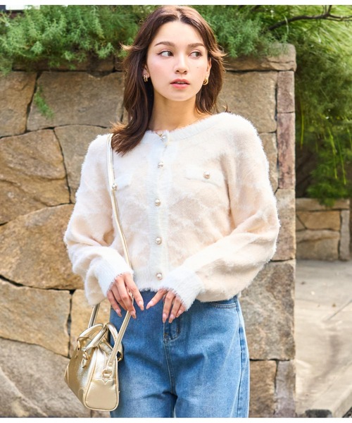 CHILLE(チル)の「モノグラムジャガードニットジャケット(カーディガン/ボレロ・レディース・アイボリー/ピンク/ブラック・FREE)」の5枚目の写真