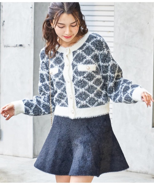 CHILLE(チル)の「モノグラムジャガードニットジャケット(カーディガン/ボレロ・レディース・アイボリー/ピンク/ブラック・FREE)」の12枚目の写真