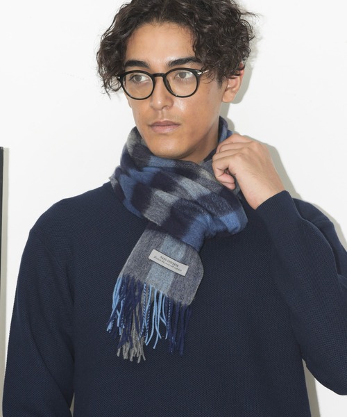 NANO universe（ナノユニバース）の「ウールチェックマフラー（マフラー・メンズ・ベージュ/ネイビー・FREE）」の7枚目の写真