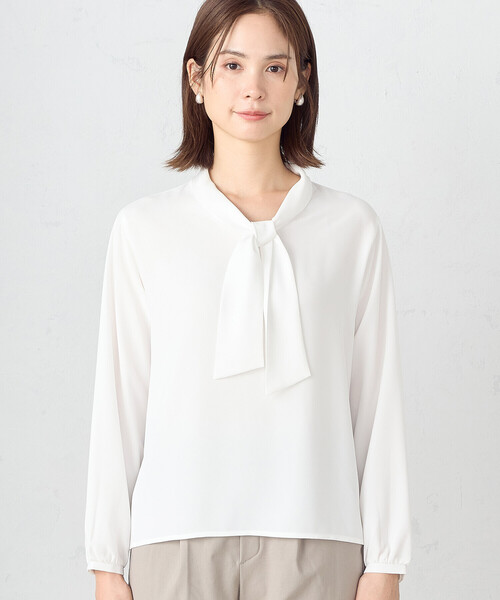 COMME CA ISM（コムサイズム）の「ボウタイ　ブラウス（シャツ/ブラウス・レディース・ホワイト/ネイビー・SMALL/MEDIUM/LARGE）」の10枚目の写真