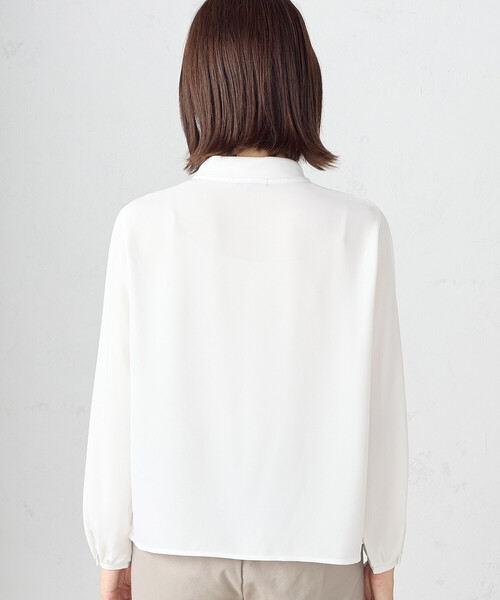 COMME CA ISM（コムサイズム）の「ボウタイ　ブラウス（シャツ/ブラウス・レディース・ホワイト/ネイビー・SMALL/MEDIUM/LARGE）」の12枚目の写真