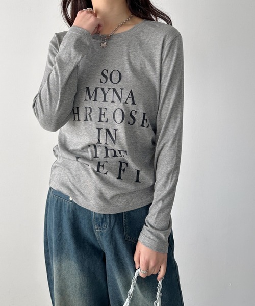 CLEA(クレア)の「ロゴレタリングスリムラインTシャツ(Tシャツ/カットソー・レディース・ホワイト/ライトグレー/ブラック・FREE)」の3枚目の写真