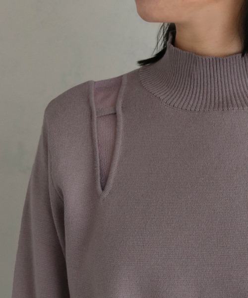 &g'aime(アンジェム)の「【&g'aime】ショルダースリットショート丈ニットトップス(ニット/セーター・レディース・ブラック/グレイッシュベージュ/パープル・FREE)」の21枚目の写真