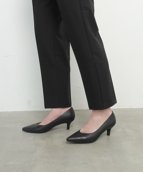 neue diffusion(ノイエディフュージョン)の「ポインテッドトゥパンプス(パンプス・レディース・ブラック・22cm/22.5cm/23cm/23.5cm/24cm/24.5cm/25cm)」の5枚目の写真