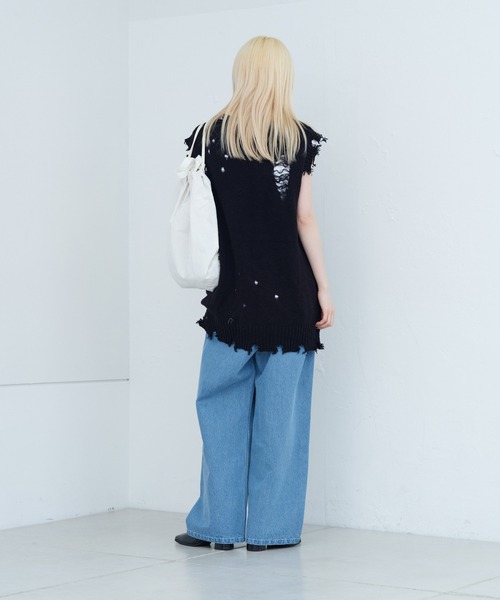 WHIMSIC（ウィムジック）の「【UNISEX】ダメージニットベスト（ベスト・メンズ・ブラック/チャコールグレー・FREE）」の14枚目の写真