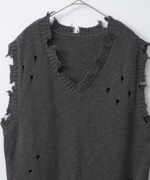 WHIMSIC（ウィムジック）の「【UNISEX】ダメージニットベスト（ベスト・メンズ・ブラック/チャコールグレー・FREE）」の22枚目の写真