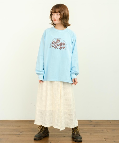 eLur（エラー）の「グラフィックロンT（Tシャツ/カットソー・レディース・アイボリー/ライトブルー・FREE）」の4枚目の写真