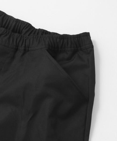ITEMS URBANRESEARCH（アイテムズ アーバンリサーチ）の「ポリツイル ワイド イージーパンツ（その他パンツ・メンズ・ブラック/カーキ/ベージュ・MEDIUM/LARGE）」の21枚目の写真