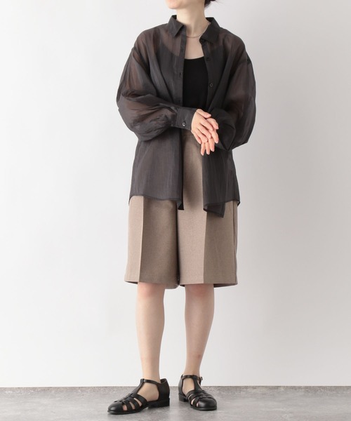 GLOBAL WORK(グローバルワーク)の「高山直子さんコラボ/シアーオーバーシャツ/EiiS(シャツ/ブラウス・レディース・ライトカーキ/アイボリー・X-SMALL/SMALL)」の10枚目の写真