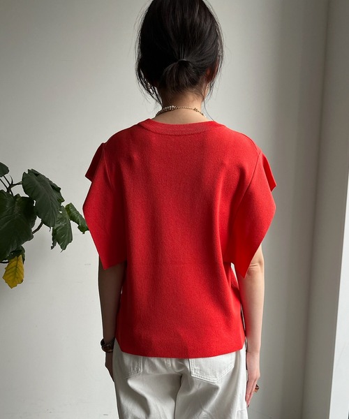 DouDou(ドゥドゥ)の「【WEB限定】フリルニットトップス(ニット/セーター・レディース・ベージュ/オレンジ/ブラック/オフホワイト・FREE)」の6枚目の写真