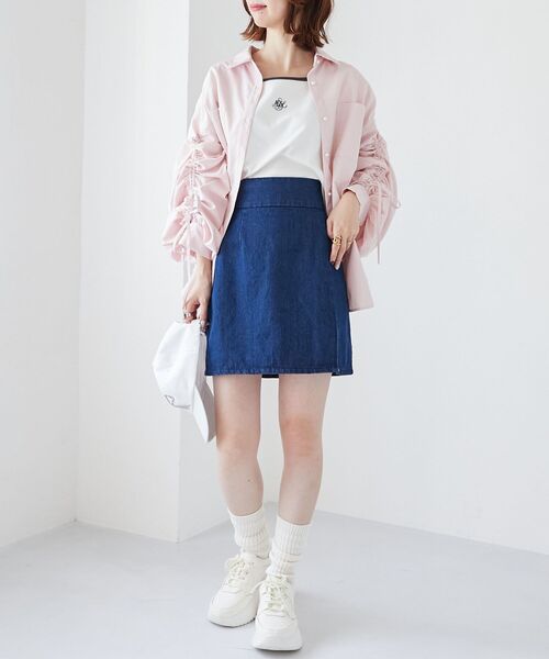MAJESTIC LEGON(マジェスティックレゴン)の「ドロストスリーブシャツ(シャツ/ブラウス・レディース・ホワイト系その他2/ベージュ系その他2/ピンク系その他2・MEDIUM)」の3枚目の写真