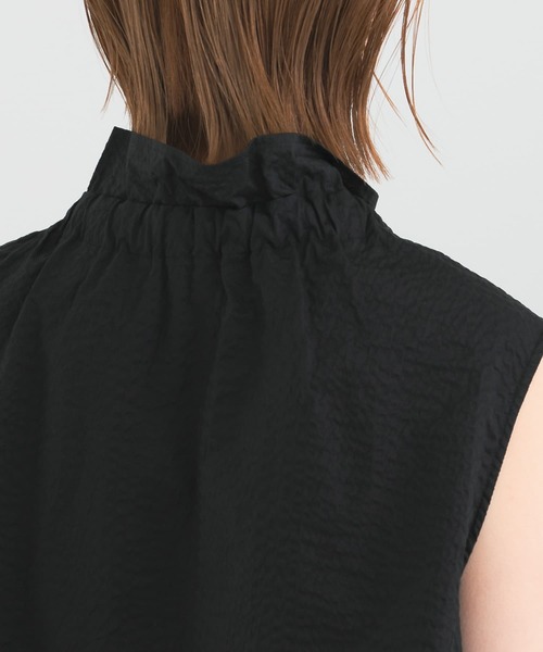 新品タグ付き ノースリーブフリルブラウス 黒 ブラック アーバンリサーチ 完売 URBAN RESEARCH ブラウス シャツ ノースリーブフリルブラウス