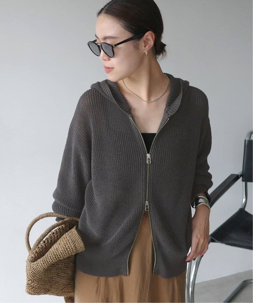 AP STUDIO（エーピーストゥディオ）の「ギマコットンフーディ―（パーカー・レディース・チャコールグレー/ライトグレー・FREE）」の2枚目の写真