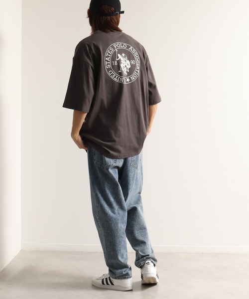 U.S. POLO ASSN.(ユーエスポロアッスン)の「【U.S. POLO ASSN./ユーエスポロアッスン】ワンポイント刺繍バックプリントクルーショートスリーブTシャツ(Tシャツ/カットソー・メンズ・オフホワイト/ネイビー/スミクロ/ブラック/杢グレー・LL/L/M)」の13枚目の写真