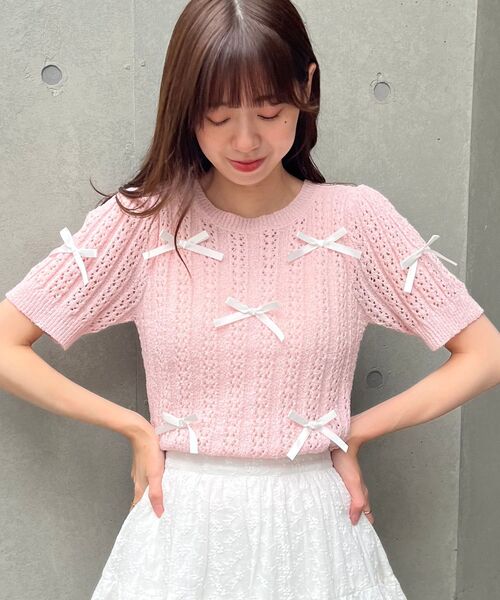 MAJESTIC LEGON（マジェスティックレゴン）の「レーシーパターンリボンニット（ニット/セーター・レディース・ピンク/レッド/ブルー/アイボリー/ブラック・MEDIUM）」の4枚目の写真