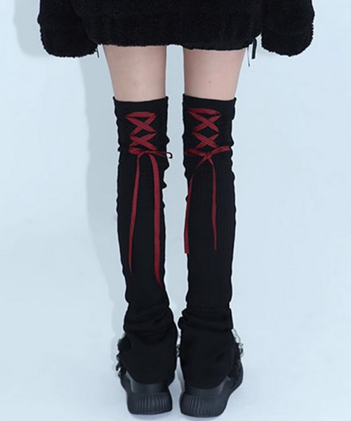 .KOM（ドットコム）の「『.KOM/ドットケーオーエム』編み上げレッグカバー【Y】【CN】（レッグウォーマー・レディース・ブラック/グレー・FREE）」の5枚目の写真