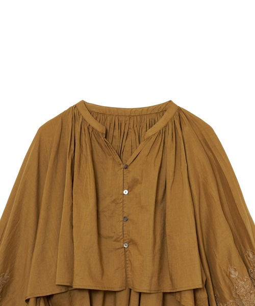 AMERICAN RAG CIE（アメリカンラグシー）の「ボリューム刺繍ショートブラウス（シャツ/ブラウス・レディース・オフホワイト/ベージュ/ブラック・FREE）」の13枚目の写真