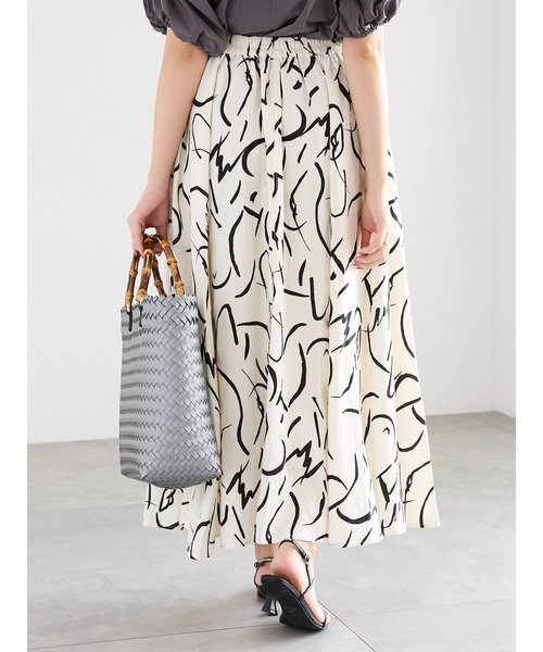 Te chichi（テチチ）の「レーヨン麻ラインアートフレアスカート（スカート・レディース・グレー/オフホワイト・F）」の18枚目の写真