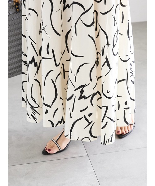 Te chichi（テチチ）の「レーヨン麻ラインアートフレアスカート（スカート・レディース・グレー/オフホワイト・F）」の16枚目の写真