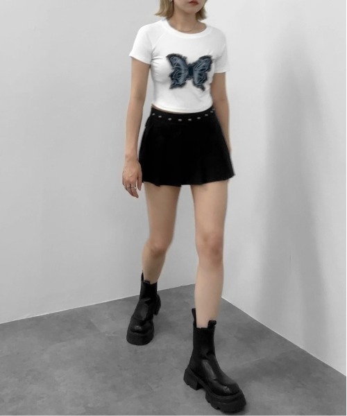 jiasecond.（ジアセカンド）の「【jiasecond.】デニムバタフライパッチショートTシャツ / トップス カットソー Y2K Tシャツ 半袖 蝶 バタフライ デニム パッチ 刺繍 ブラック カーキ ホワイト クロップド ショート コンパクト（Tシャツ/カットソー・レディース・ホワイト/カーキ/ブラック・FREE）」の19枚目の写真