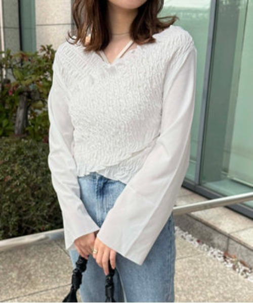 raffime（ラフィミー）の「クロスシャーリングトップス（シャツ/ブラウス・レディース・オフホワイト/オレンジ・MEDIUM/SMALL）」の5枚目の写真