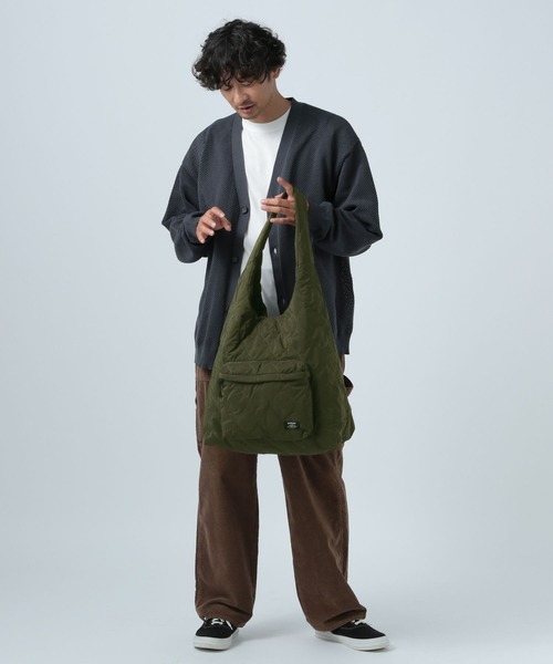 BAYFLOW（ベイフロー）の「キルティングショッパートートバッグ（トートバッグ・メンズ・ブラック/カーキ・FREE）」の7枚目の写真