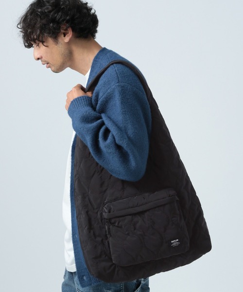 BAYFLOW（ベイフロー）の「キルティングショッパートートバッグ（トートバッグ・メンズ・ブラック/カーキ・FREE）」の4枚目の写真