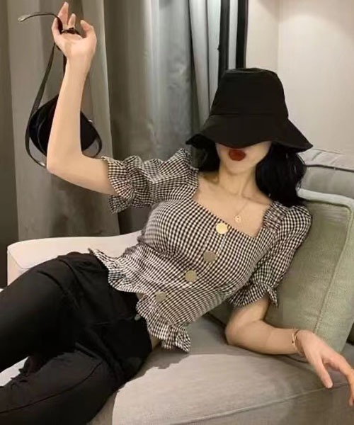 gossip!ロサンゼルス(ゴシップロサンゼルス)の「ギンガムチェック スクエアネックロングシャツ ショート ブラウス(シャツ/ブラウス・レディース・ブラック/レッド・S/M)」の16枚目の写真