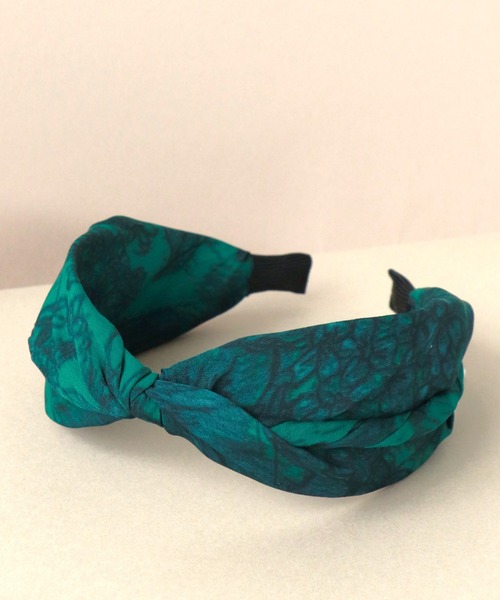 Three Four Time（ｽﾘｰﾌｫｰﾀｲﾑ）の「ボカシリーフプリントカチューシャ（カチューシャ・レディース・ブラウン/グリーン/アイボリー・FREE）」の3枚目の写真