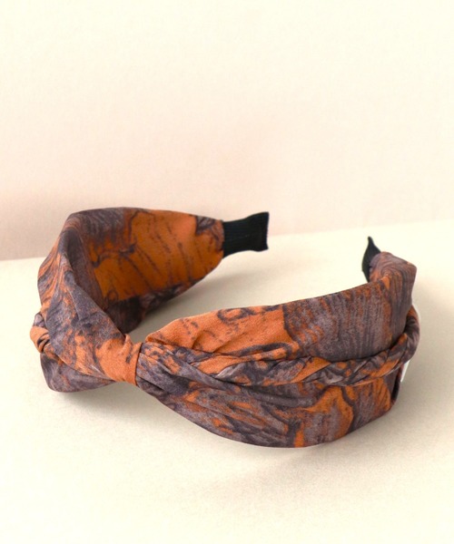 Three Four Time（ｽﾘｰﾌｫｰﾀｲﾑ）の「ボカシリーフプリントカチューシャ（カチューシャ・レディース・ブラウン/グリーン/アイボリー・FREE）」の7枚目の写真