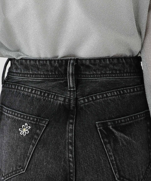 RAGEBLUE（レイジブルー）の「2size展開/フラワー刺繍ダメージワイドデニム（デニムパンツ・レディース・ブルー/ブラック・SMALL/MEDIUM）」の18枚目の写真