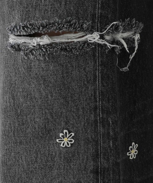 RAGEBLUE（レイジブルー）の「2size展開/フラワー刺繍ダメージワイドデニム（デニムパンツ・レディース・ブルー/ブラック・SMALL/MEDIUM）」の20枚目の写真
