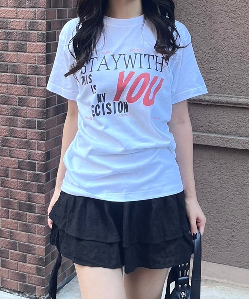 fiere(フィエール)の「アメリカン英字プリント半袖Tシャツ(Tシャツ/カットソー・レディース・ホワイト・MEDIUM/SMALL/LARGE)」の1枚目の写真