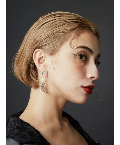 EVRIS（エヴリス）の「STONE MIX SUNNY MOTIFピアス（ピアス（両耳用）・レディース・シルバー/ゴールド・FREE）」の4枚目の写真