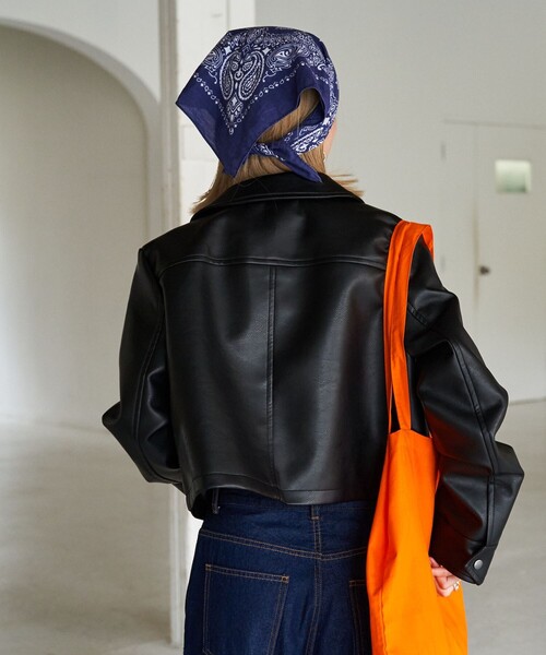 FREAK'S STORE（フリークスストア）の「限定展開　ショート フルジップ フェイクレザー ジャケット（ライダースジャケット・レディース・ブラック・ﾌﾘ-）」の10枚目の写真