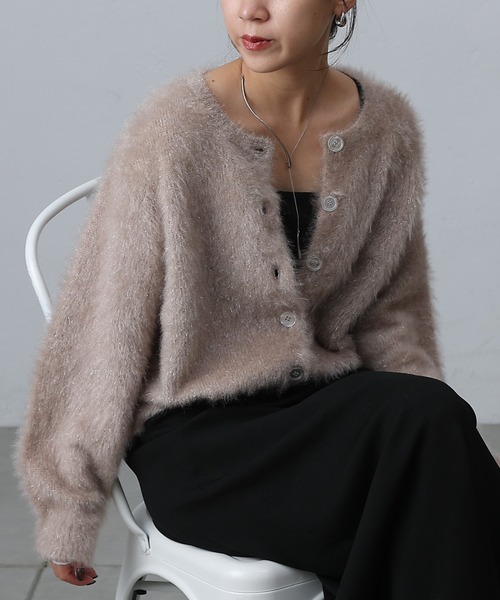 COLONY 2139（コロニートゥーワンスリーナイン）の「ファーライクラメニットカーディガン（カーディガン/ボレロ・レディース・グレー/ベージュ/レッド・FREE）」の3枚目の写真