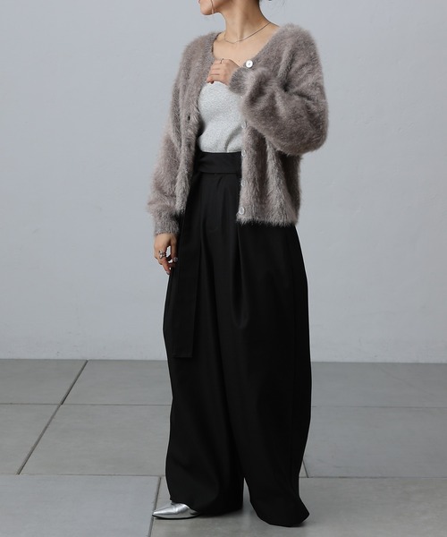 COLONY 2139（コロニートゥーワンスリーナイン）の「ファーライクラメニットカーディガン（カーディガン/ボレロ・レディース・グレー/ベージュ/レッド・FREE）」の11枚目の写真